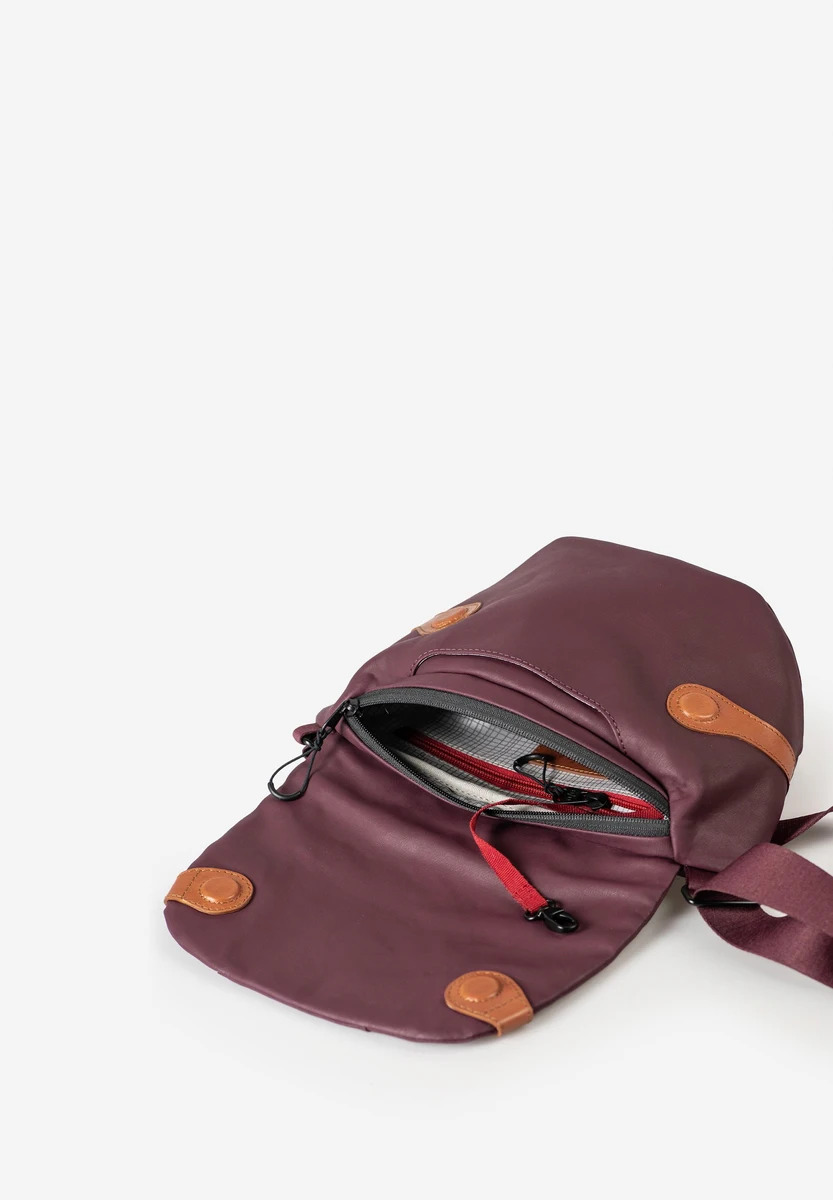 aunts & uncles Kazo Cherry Laquer bag, product image, at Bag-Age Berlin