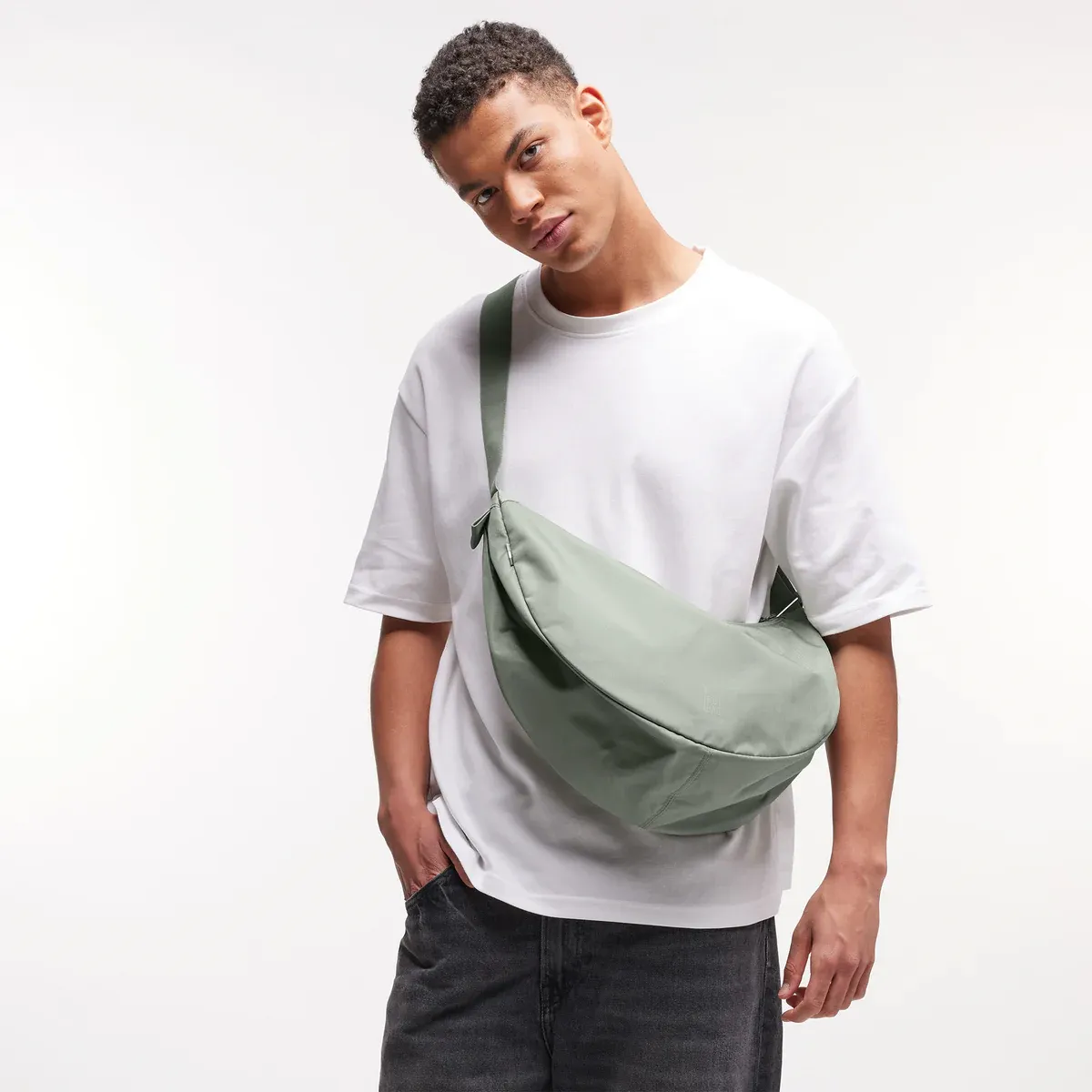GOT BAG Moon Bag Large Bass – lifestyle photo 4 | sustainable | Bag-Age