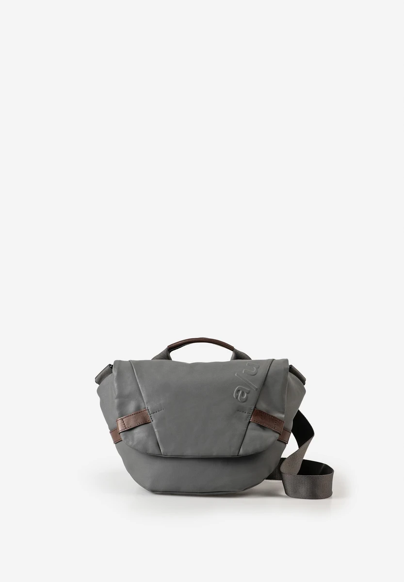 aunts & uncles Kazo Pewter Tasche, Vorderansicht, bei Bag-Age Berlin kaufen