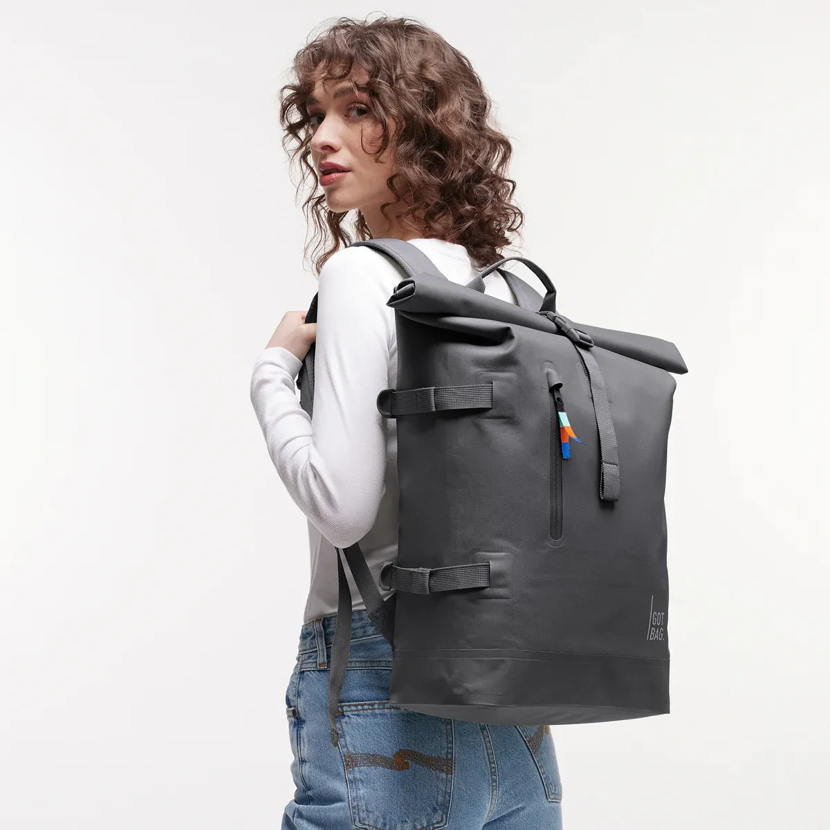 GOT BAG Rolltop 2.0 Shark – zdjęcie lifestyle 1 | zrównoważona | Bag-Age
