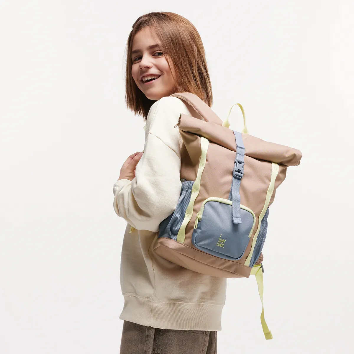 GOT BAG Kids Adventure Rolltop Sandbar Multi – lifestylefoto 1 | duurzaam | Bag-Age