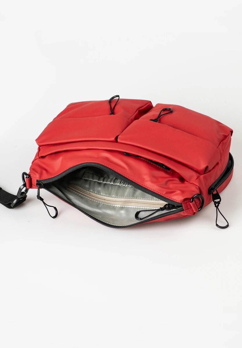 aunts & uncles Mogami RE lite Red bag, product image, at Bag-Age Berlin