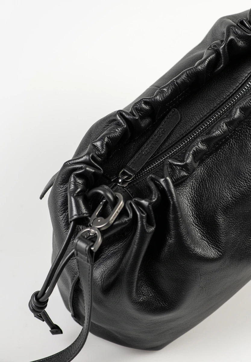 aunts & uncles Bloom Jet Black bag, product image, at Bag-Age Berlin