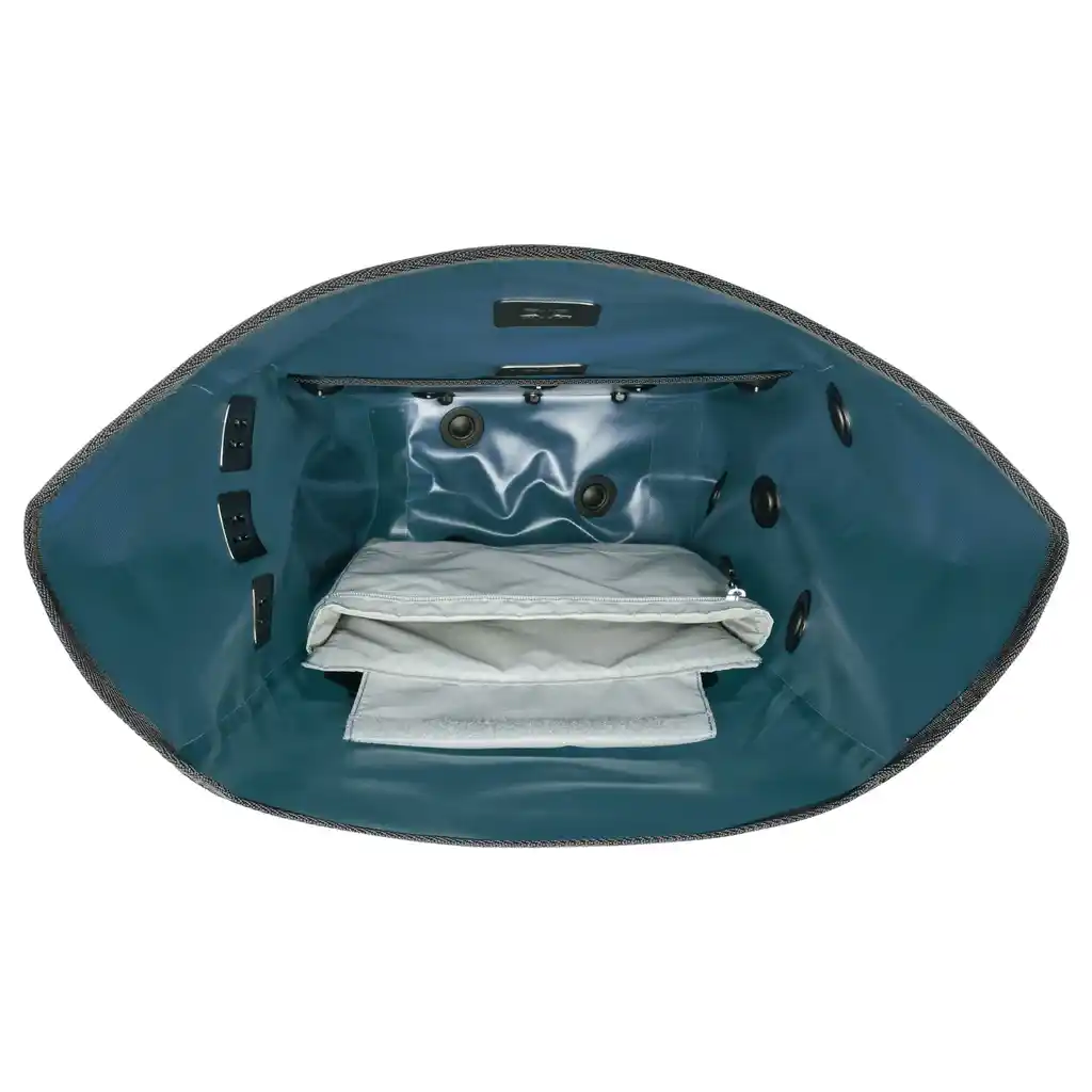 ORTLIEB Vario 26L Petrol convertible backpack pannier, inside view, at Bag-Age