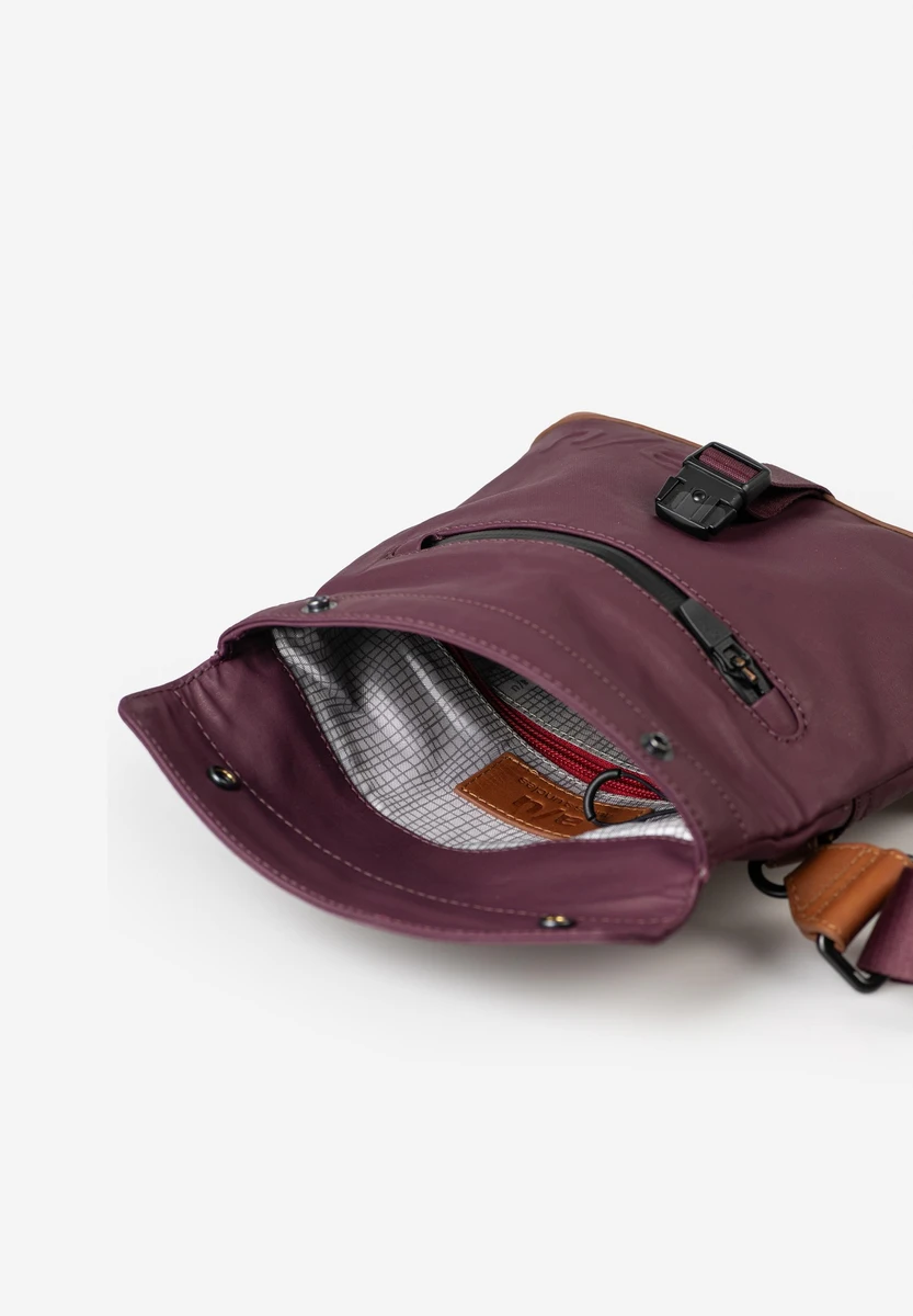 aunts & uncles Tsu Cherry Laquer tas, productafbeelding, bij Bag-Age Berlin