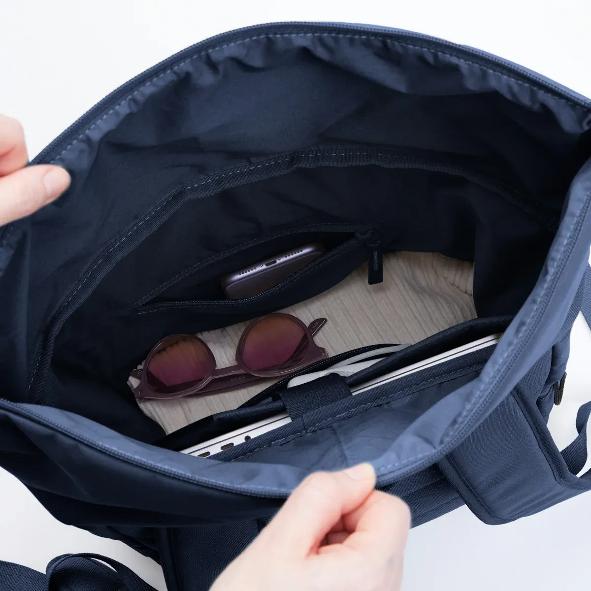 GOT BAG Rolltop Easy Deep Ocean – zijaanzicht 2 | duurzaam | Bag-Age