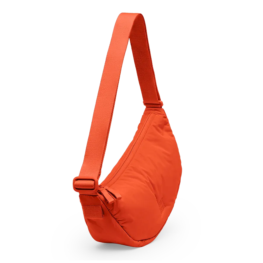 GOT BAG Cloud Moon Bag Small Hot Coral Monochrome – Studiofoto | nachhaltig | Bag-Age
