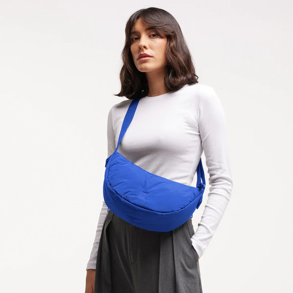 GOT BAG Cloud Moon Bag Small Cobalt Monochrome – photo lifestyle 2 | durable | Bag-Age