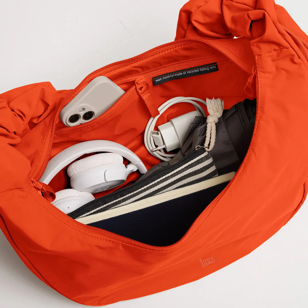 GOT BAG Moon Bag Ruffle Vichy Hot Coral Monochrome – vue latérale | durable | Bag-Age