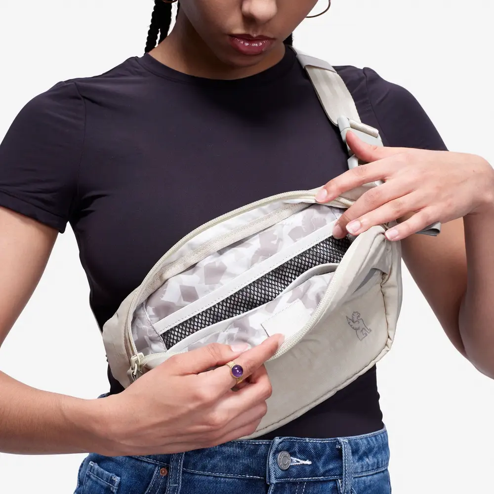Chrome Industries Sabin 6L Sling - geöffnetes Hauptfach (Weitere Ansicht 3)