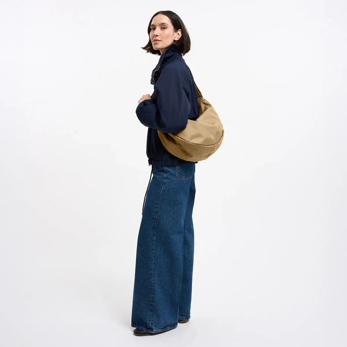 GOT BAG Moon Bag Large Sea Moss Monochrome – Lifestyle-Foto 1 | nachhaltig | Bag-Age