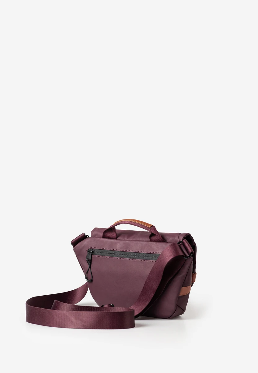 aunts & uncles Kazo Cherry Laquer bag, product image, at Bag-Age Berlin