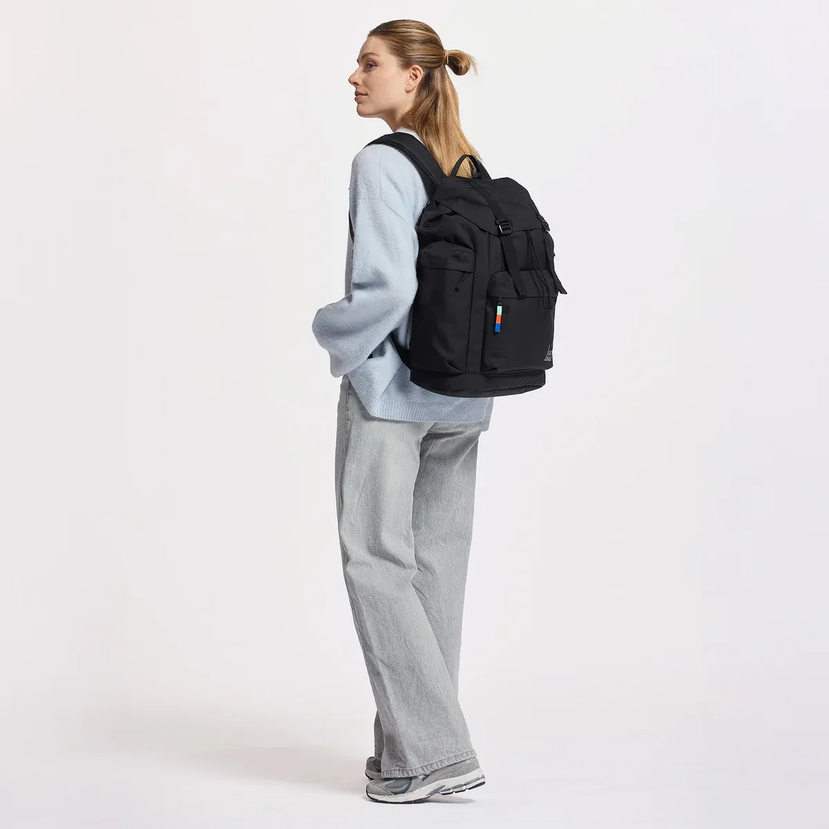 GOT BAG Flap Pack Large Black – foto lifestyle 2 | sustentável | Bag-Age