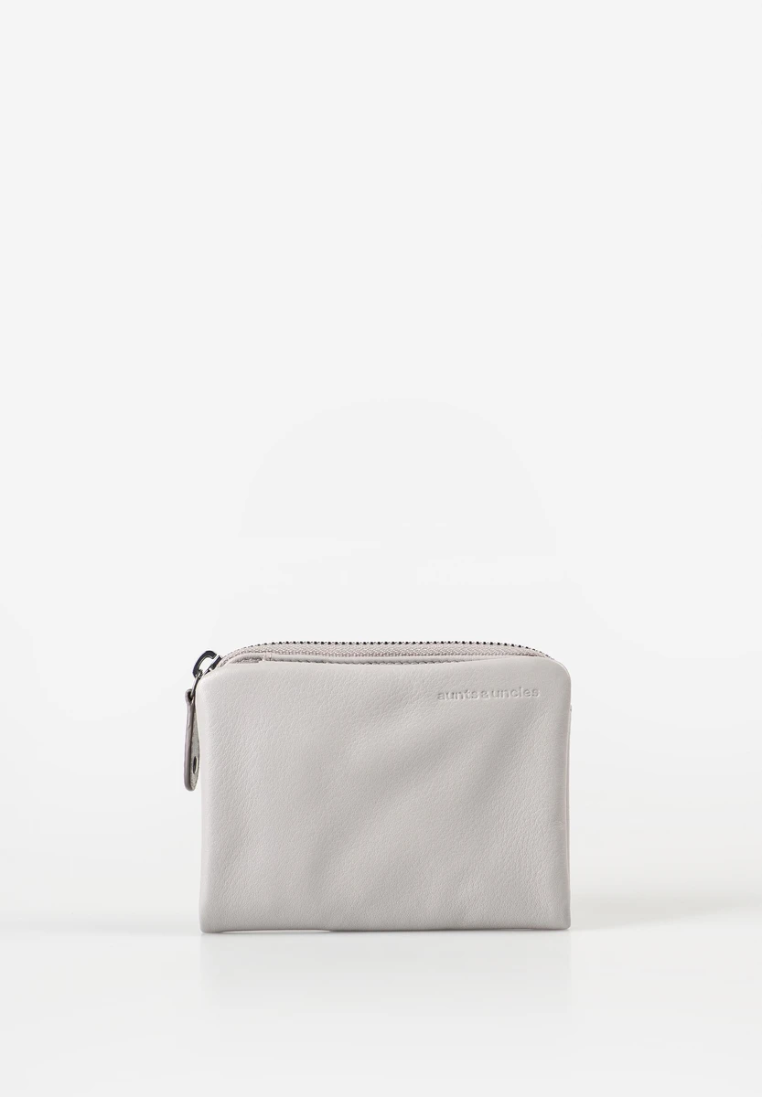 aunts & uncles Cherry Ash bag, front view, at Bag-Age Berlin