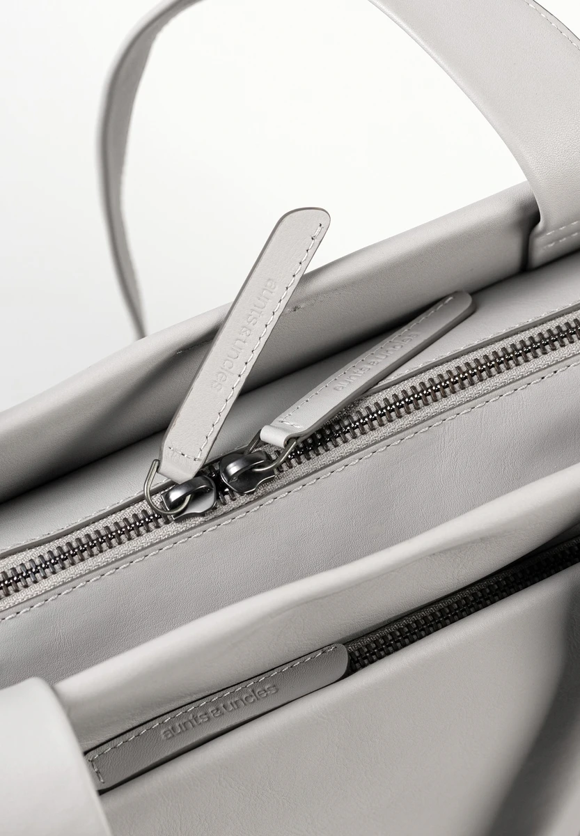 Aunts & Uncles Dawn Ash – shoulder bag – Grey – product view 4