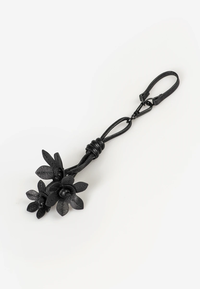 Aunts & Uncles Violet Charm Black Smoke – Taschenanhänger – Schwarz/Grau – Produktansicht 2