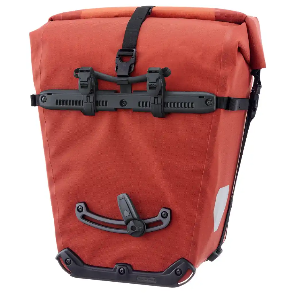 ORTLIEB Back-Roller XL Dark Chili torba rowerowa, widok z tyłu, w Bag-Age