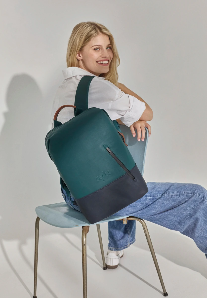 aunts & uncles Hamamatsu Transformative Teal saco, vista traseira, na Bag-Age Berlin