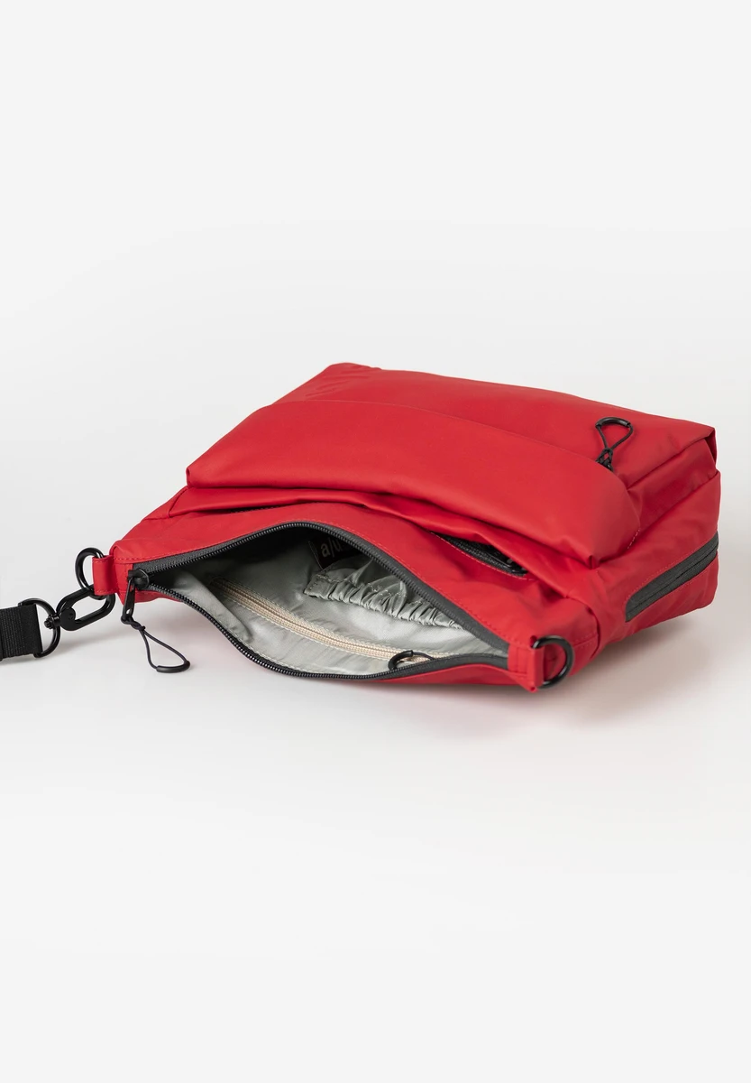 aunts & uncles Nanuki RE lite Red borsa, immagine prodotto, da Bag-Age Berlin