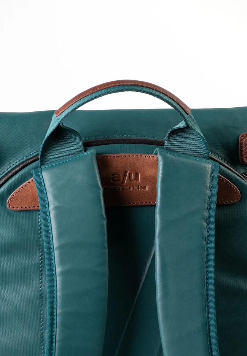 aunts & uncles Yokohama Transformative Teal bag, back view, at Bag-Age Berlin