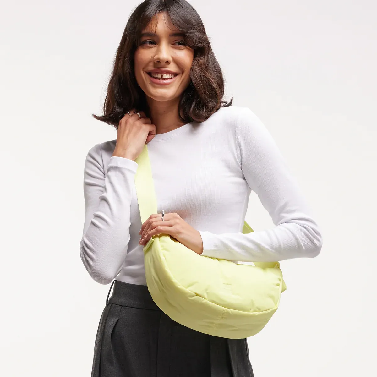 GOT BAG Cloud Moon Bag Small Sea Lemon Monochrome – lifestyle photo 1 | sustainable | Bag-Age
