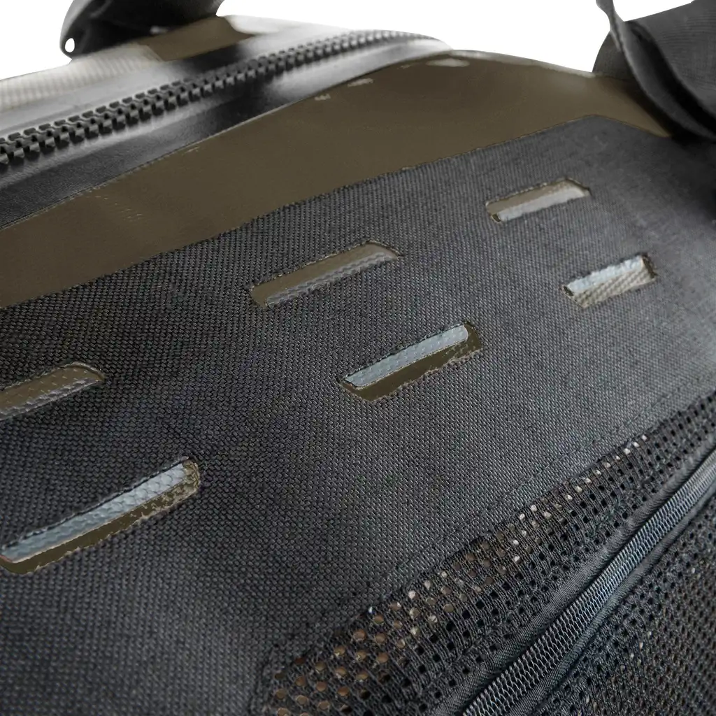 ORTLIEB Duffle Olive duffle / travel bag, detail view, at Bag-Age