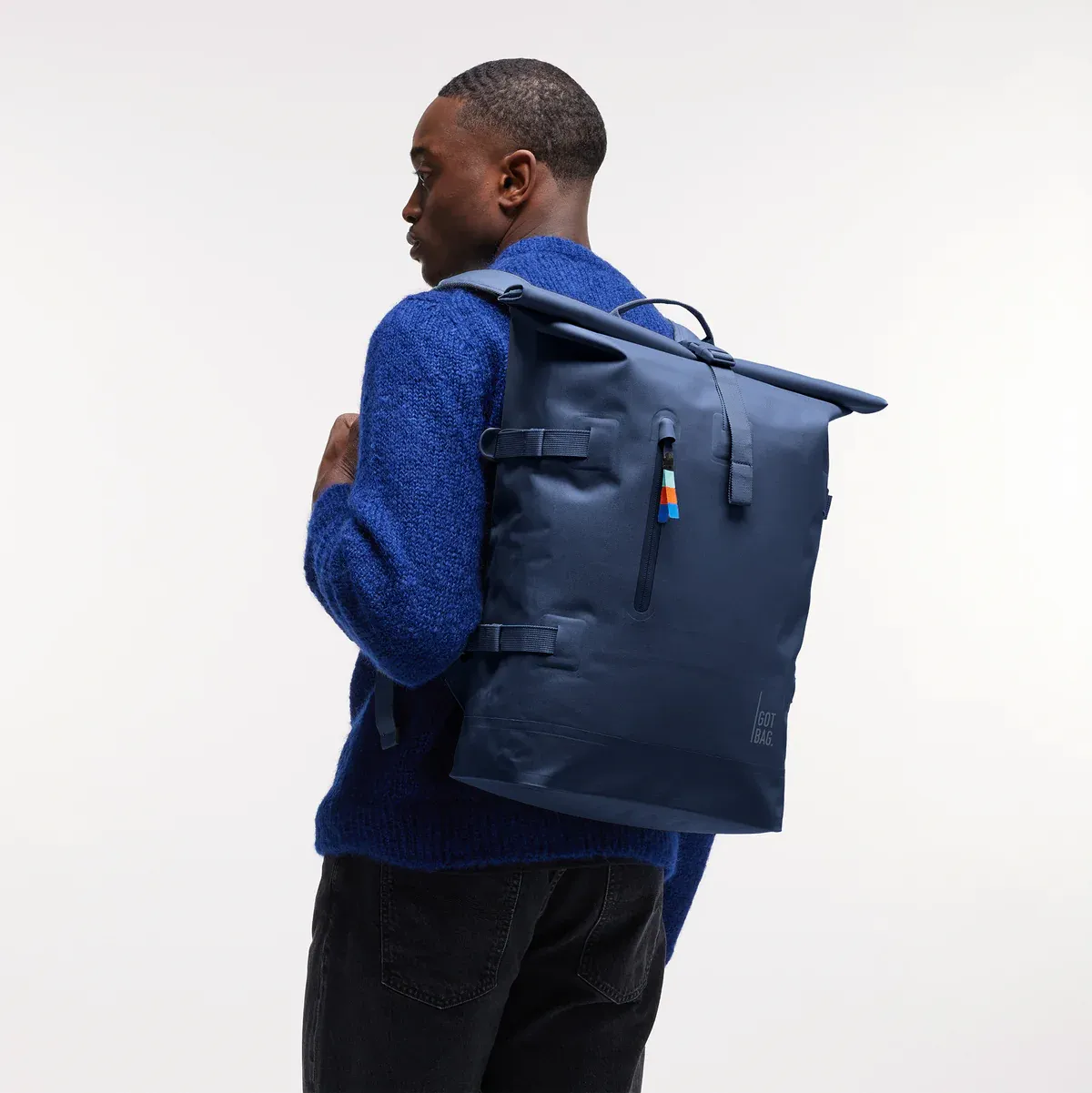 GOT BAG Rolltop 2.0 Deep Ocean – photo lifestyle 2 | durable | Bag-Age