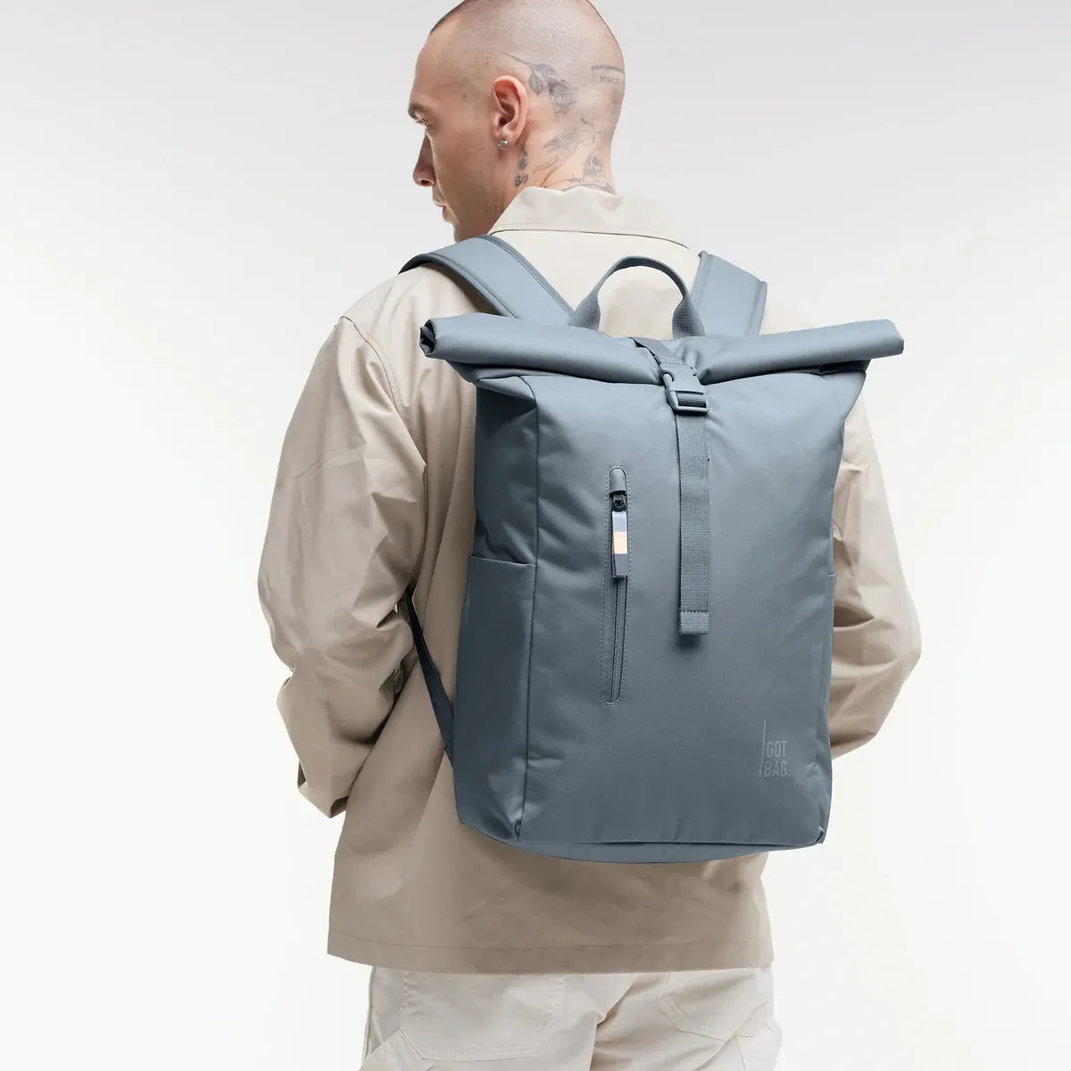 GOT BAG Rolltop Easy Marlin Monochrome – zdjęcie lifestyle 1 | zrównoważona | Bag-Age