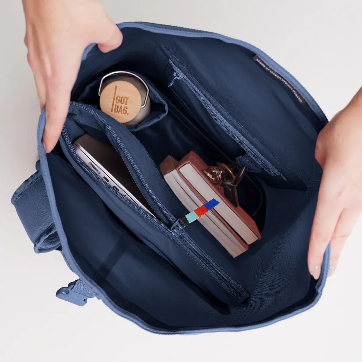 GOT BAG Rolltop 2.0 Deep Ocean – vue latérale 1 | durable | Bag-Age