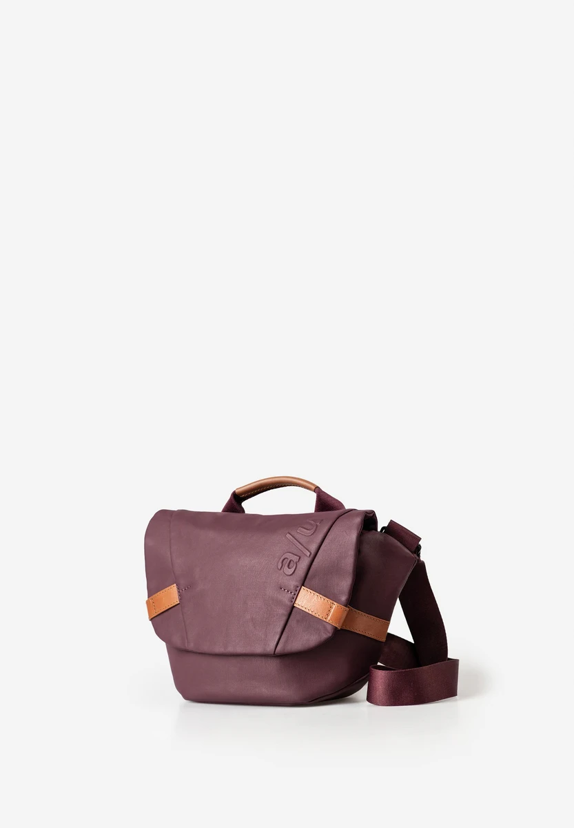 aunts & uncles Kazo Cherry Laquer bag, product image, at Bag-Age Berlin