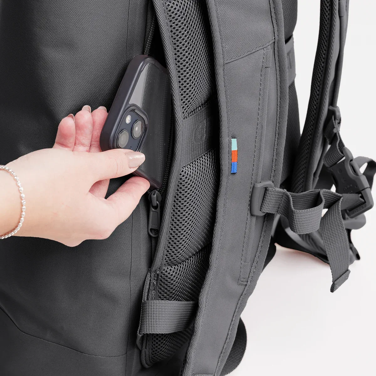 GOT BAG Rolltop Lite 2.0 Shark – productbeeld 2 | duurzaam | Bag-Age