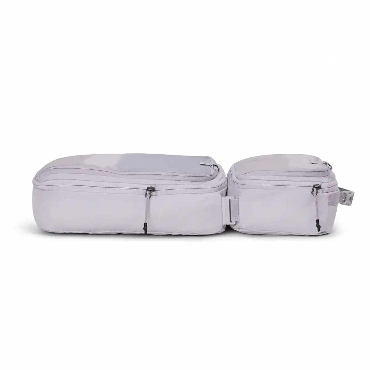 otinga Packing Cubes grau, recyceltes PES-Gewebe, PU-beschichtet, Fair-Trade-zertifiziert, Rucksack bei Bag-Age Berlin.