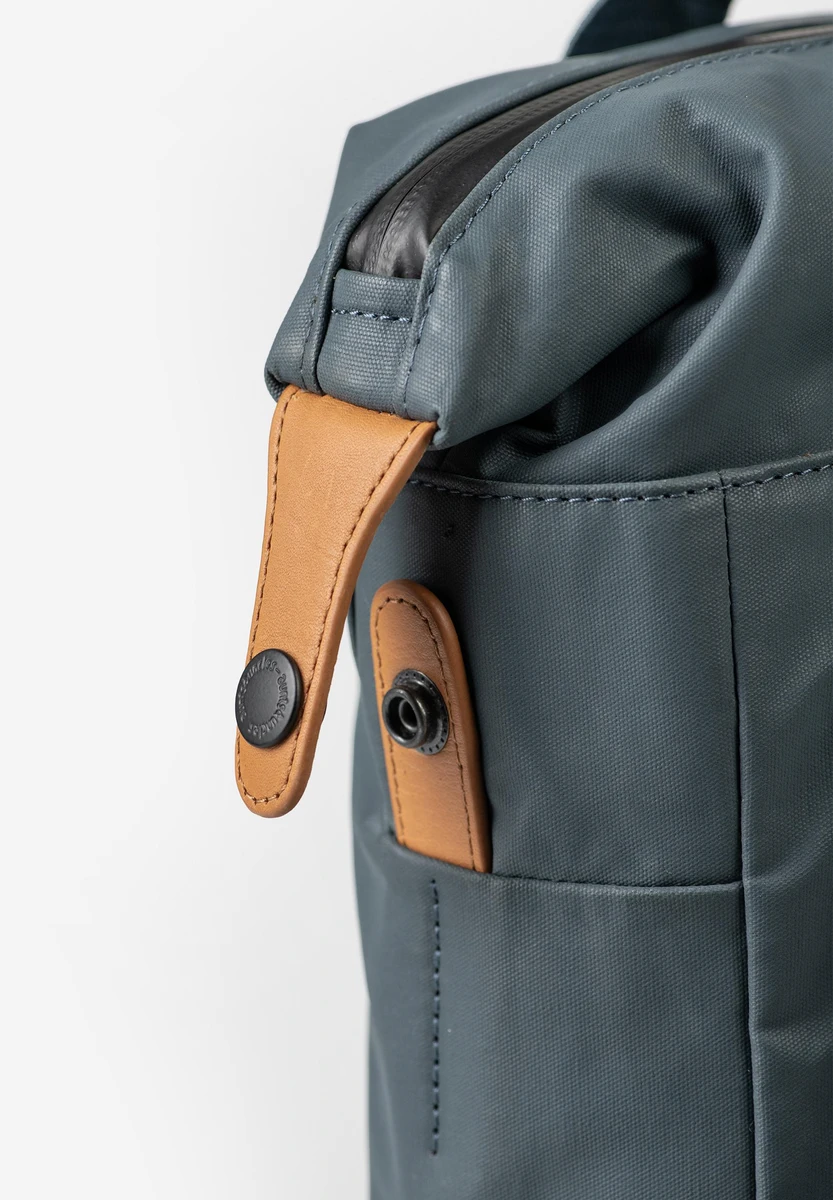 aunts & uncles Yaizu Cosmic Void bolso, vista trasera, en Bag-Age Berlin