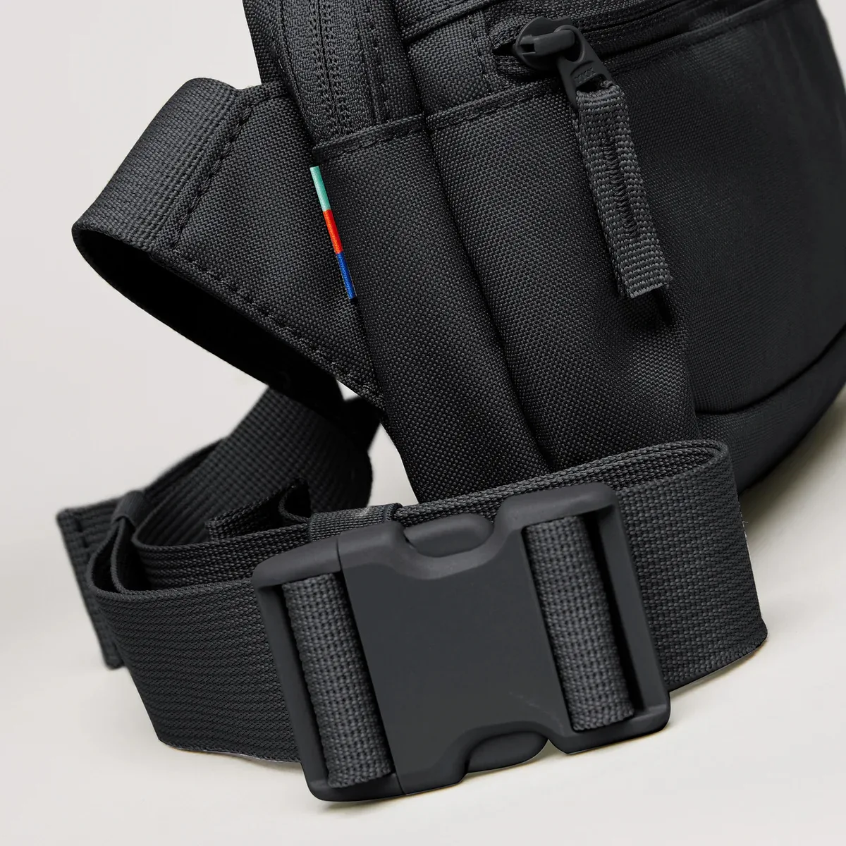 GOT BAG Sling Bag Small Black – detail view | sustainable | Bag-Age