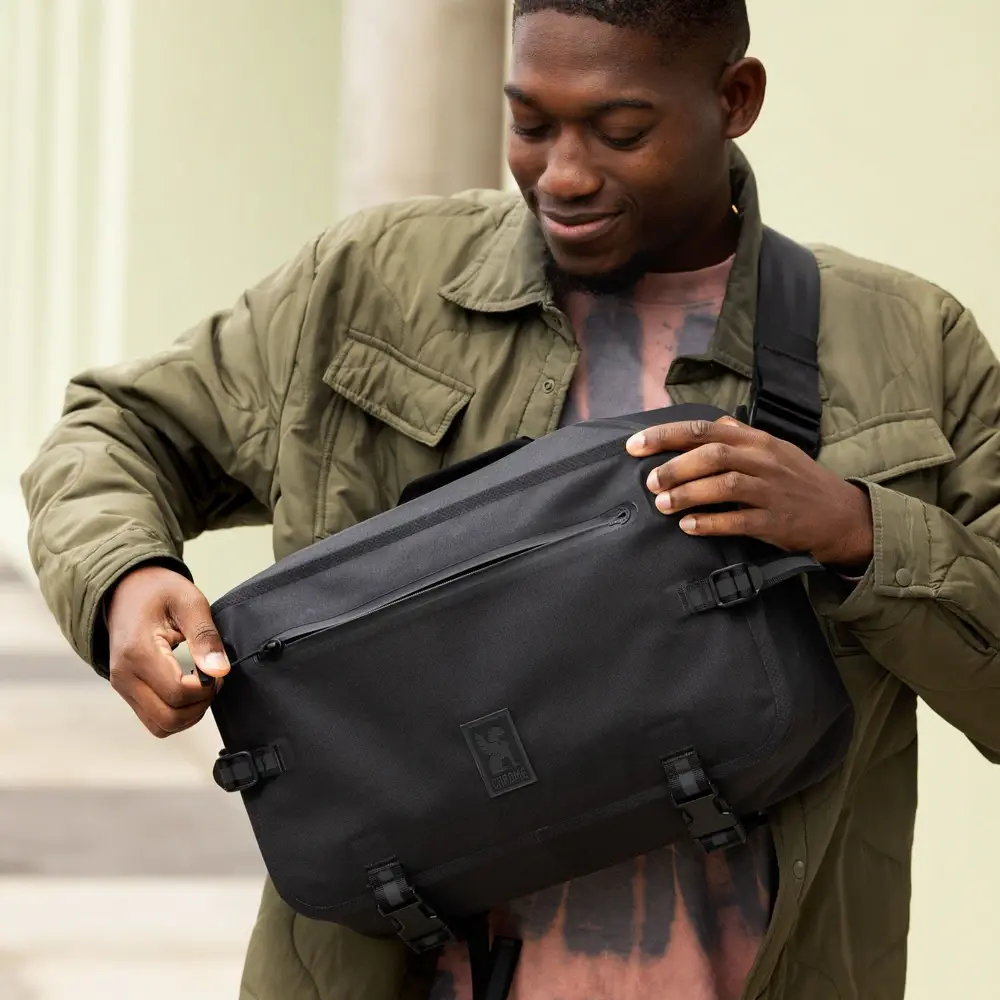 Chrome Industries Kadet Max WP Sling - Reißverschluss im Detail (Weitere Ansicht 2)