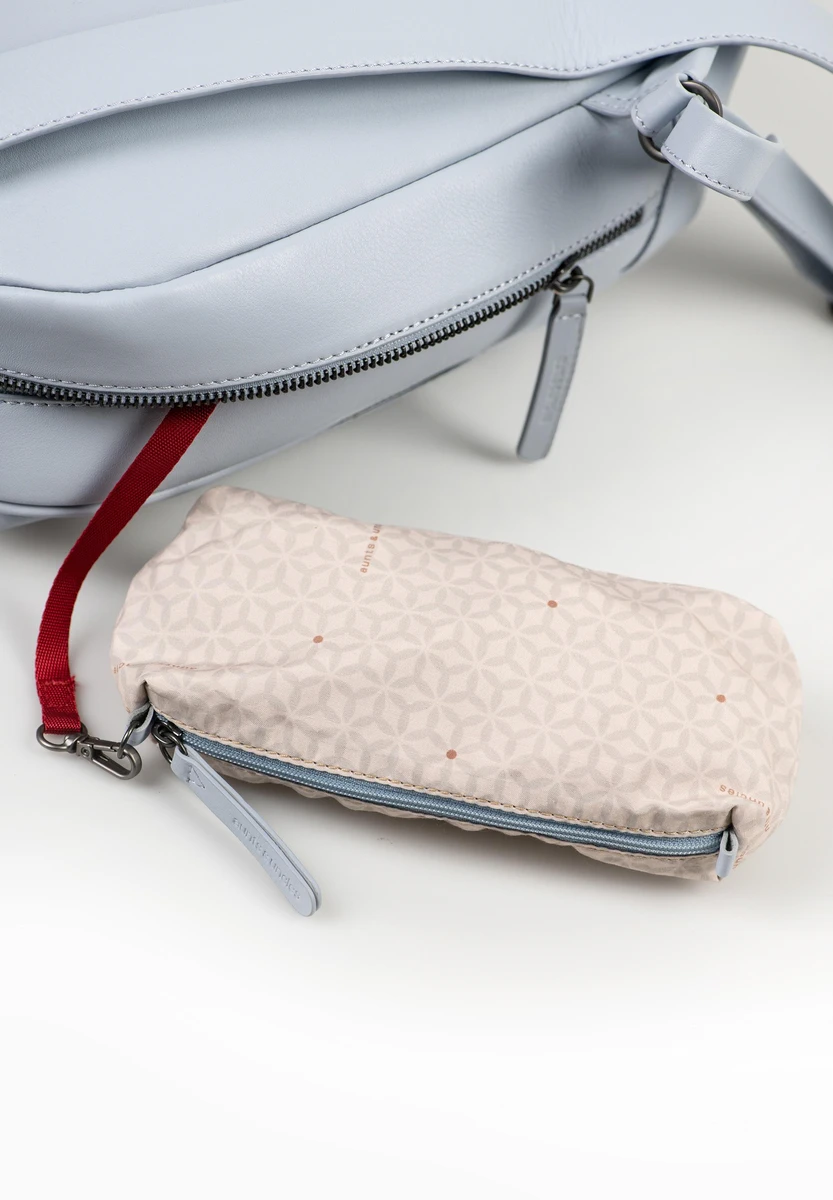aunts & uncles Coco Blue Aura Tasche, Rückansicht, bei Bag-Age Berlin kaufen