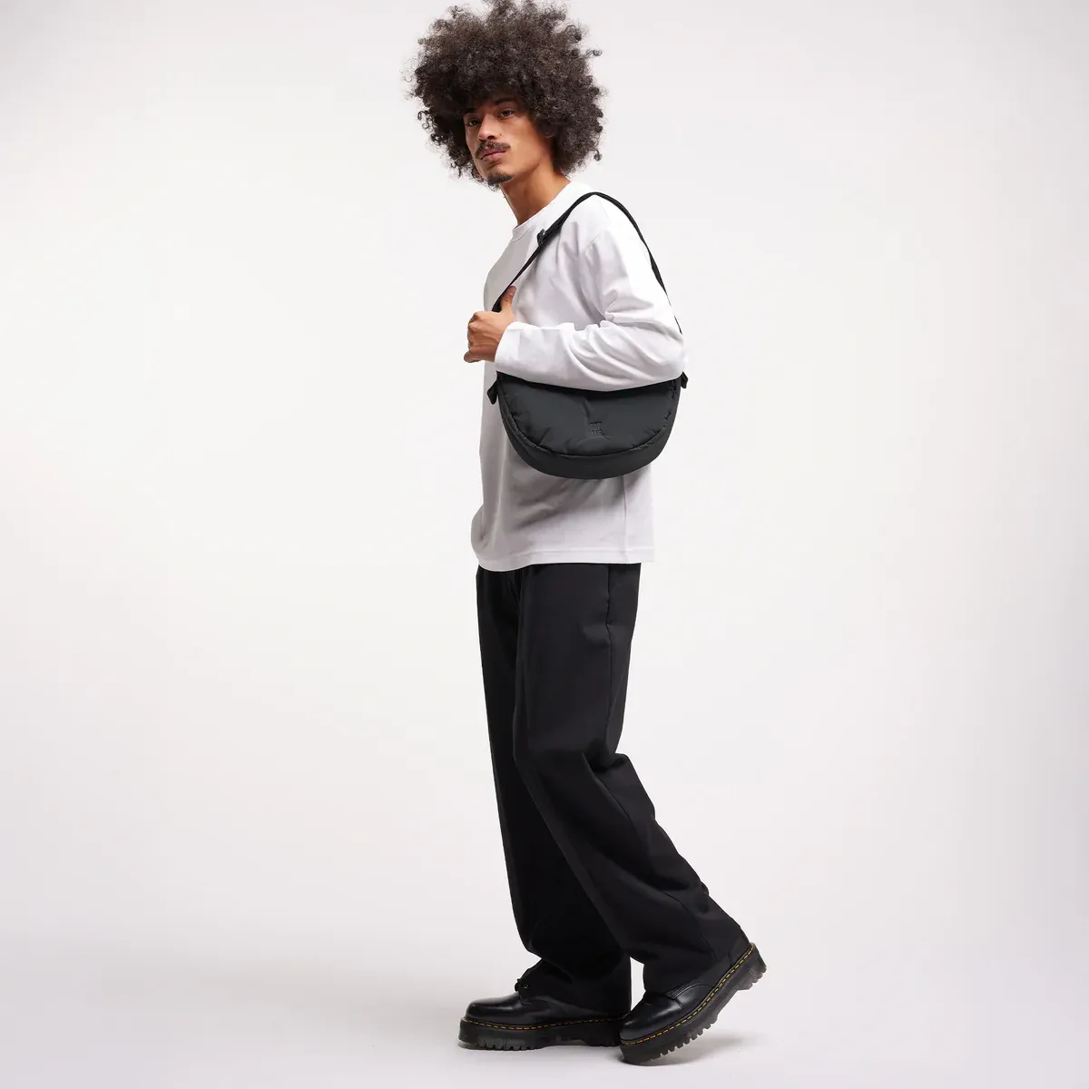 GOT BAG Cloud Moon Bag Small Black Monochrome – foto lifestyle 3 | sostenibile | Bag-Age