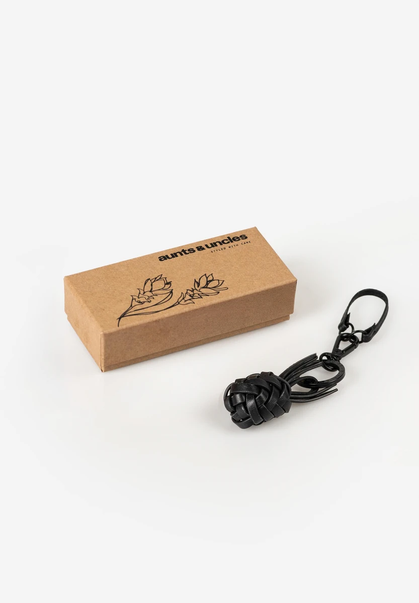 Aunts & Uncles Pineapple Charm Black Smoke – Taschenanhänger – Schwarz/Grau – Produktansicht 6