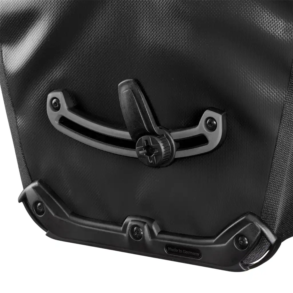 ORTLIEB Bike-Packer Black Fahrradtasche, Detailansicht, bei Bag-Age