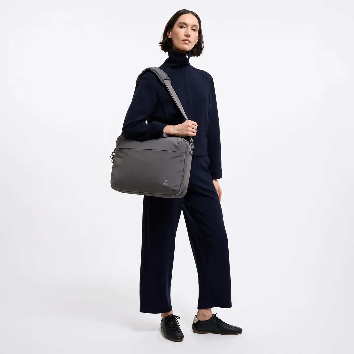 GOT BAG Commuter Bag Shark Monochrome – Lifestyle-Foto 2 | nachhaltig | Bag-Age