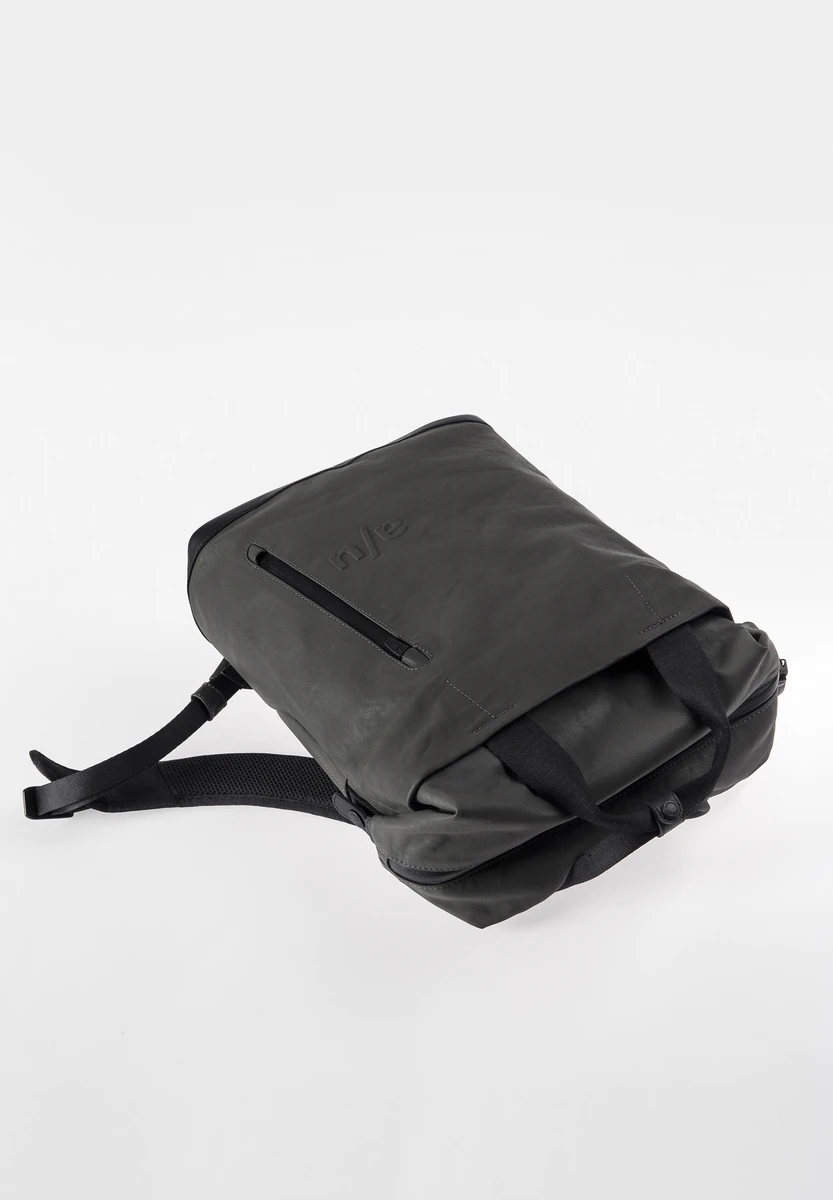 aunts & uncles Morioka Volcanic Ash borsa, vista posteriore, da Bag-Age Berlin