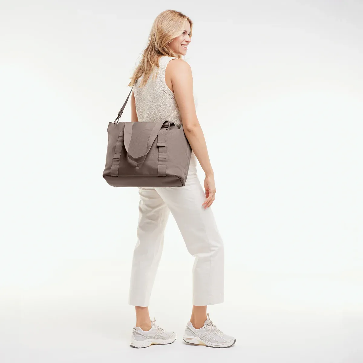 GOT BAG Tote Bag Oyster Monochrome – photo lifestyle 1 | durable | Bag-Age