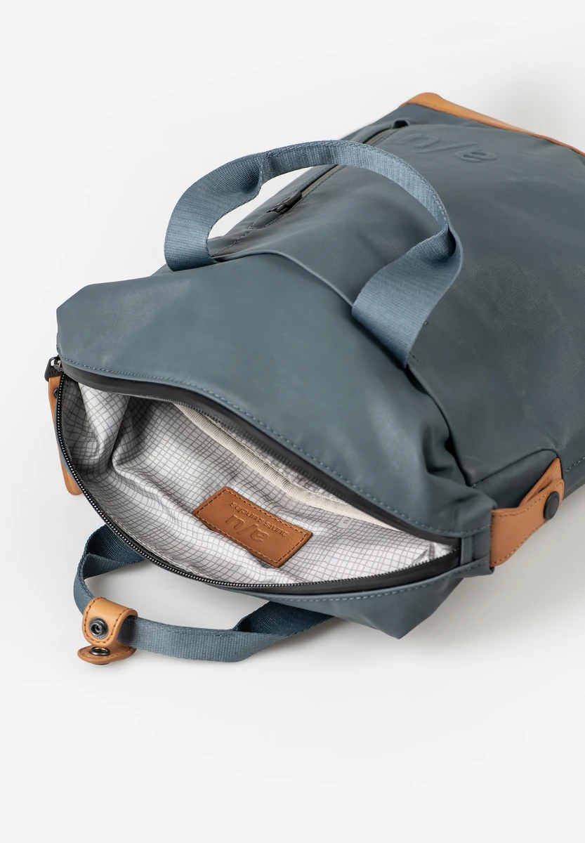 aunts & uncles Yaizu Cosmic Void bolso, vista trasera, en Bag-Age Berlin