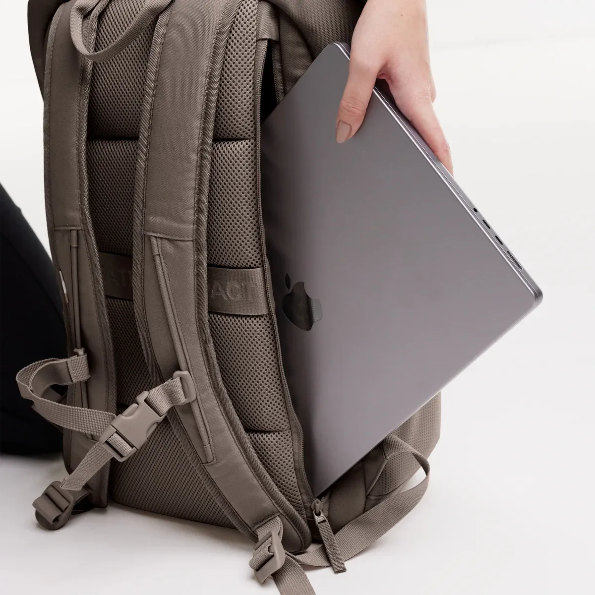 GOT BAG Pro Pack Oyster Monochrome – product image 1 | sustainable | Bag-Age
