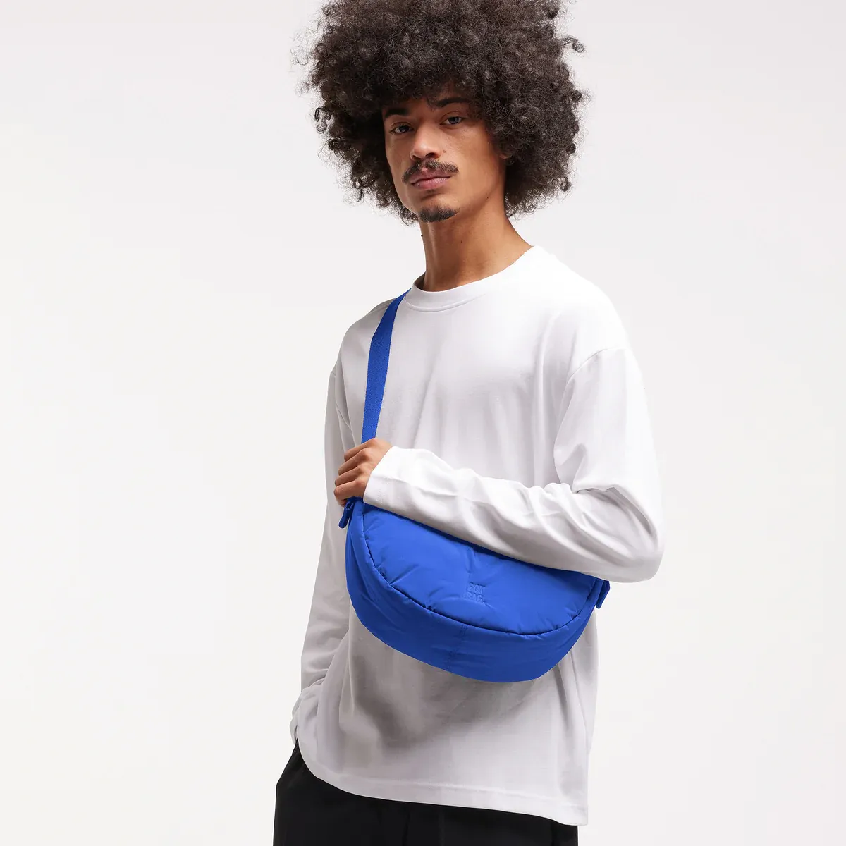 GOT BAG Cloud Moon Bag Small Cobalt Monochrome – photo lifestyle 1 | durable | Bag-Age