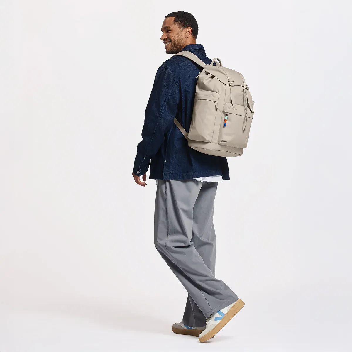 GOT BAG Flap Pack Large Scallop – lifestylefoto 1 | duurzaam | Bag-Age