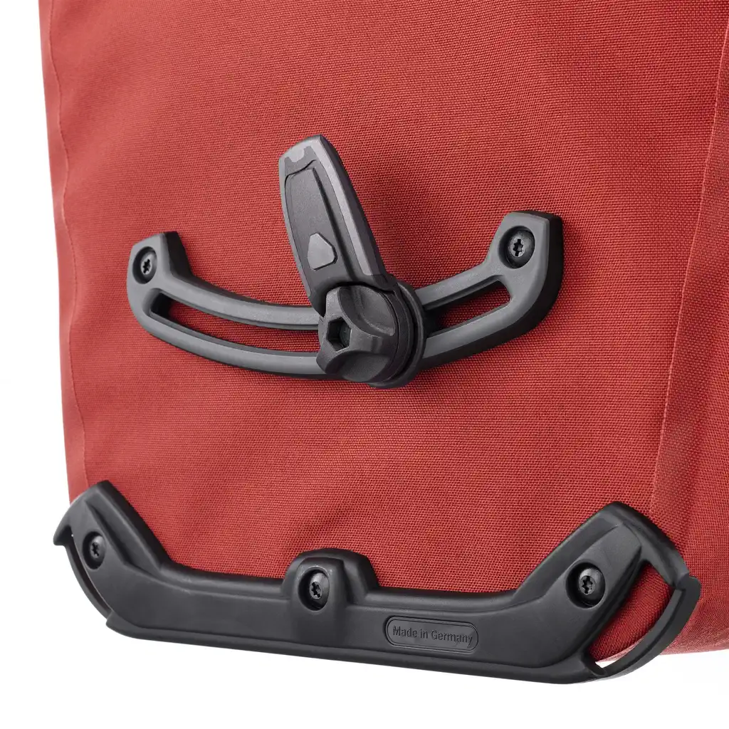 ORTLIEB Back-Roller XL Dark Chili torba rowerowa, widok z tyłu, w Bag-Age