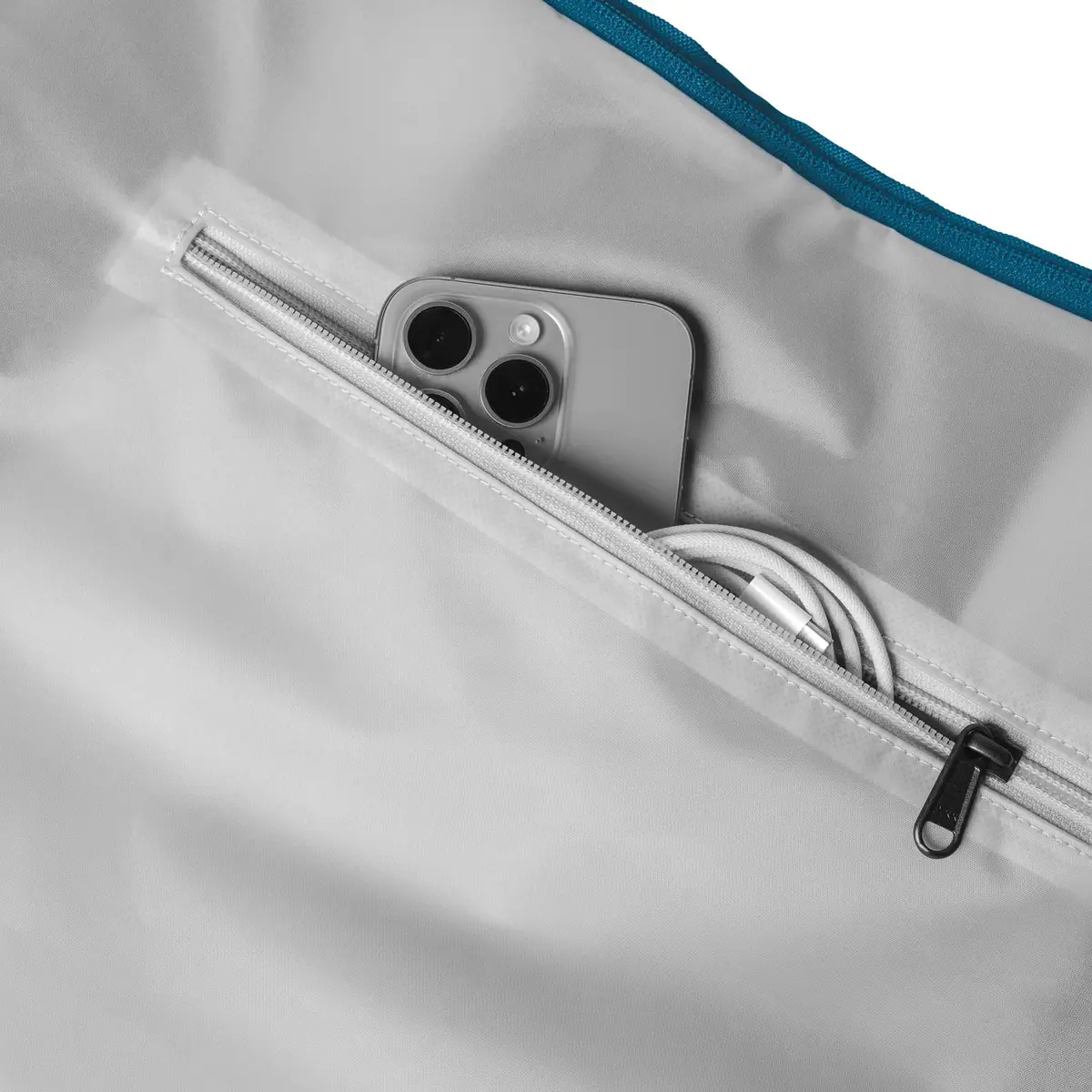 otinga Shopper V3 arctic-blau, Volumen 16L, 100% wasserdicht, Fair-Trade-zertifiziert.