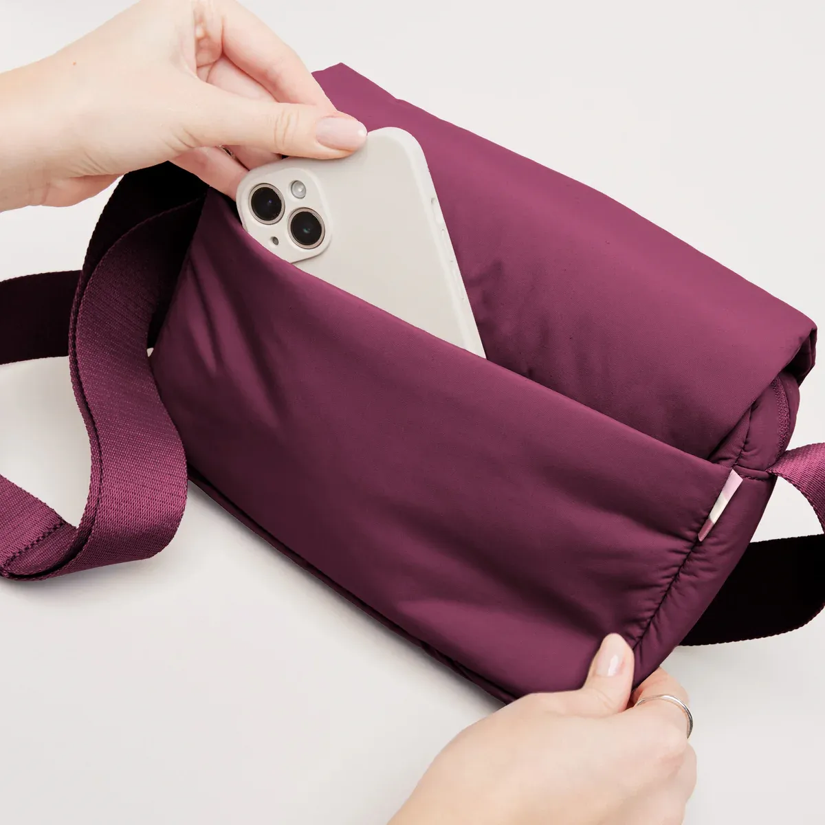 GOT BAG Cloud Crossbody Bag Kraken Monochrome – imagen de producto 2 | sostenible | Bag-Age
