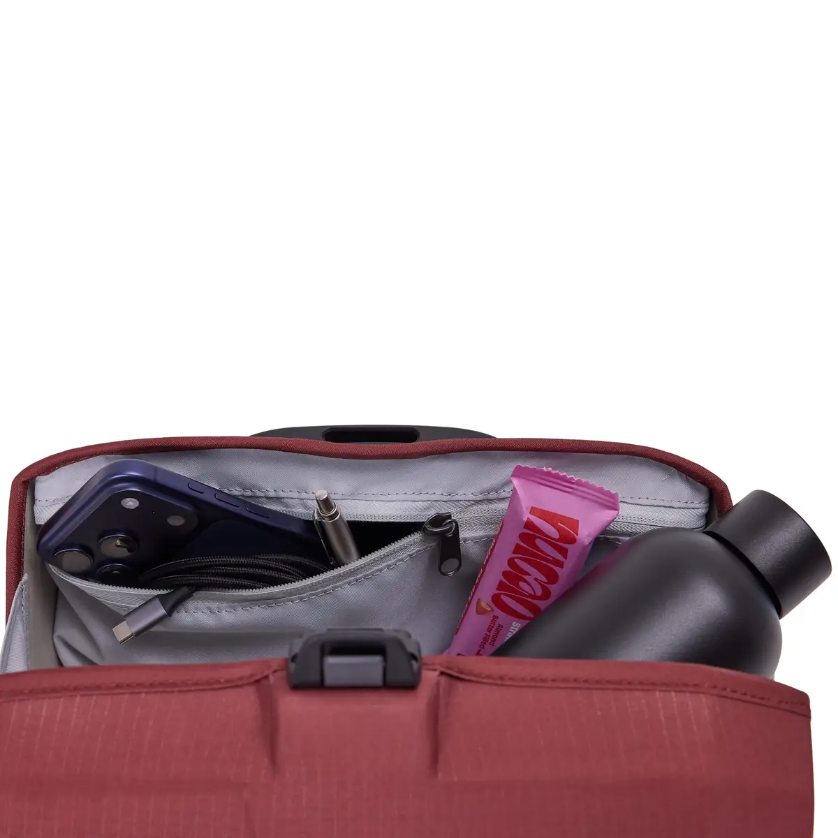 otinga Handlebag V2 rost-rot, volumen 6L, 100% impermeable, certificado de comercio justo.